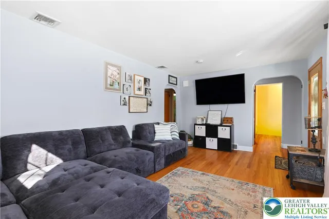 $419,900 | 1030 New Jersey Avenue, Hellertown, PA 18055