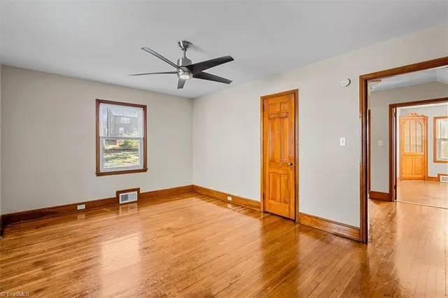 $199,999 | 2939 Gilmer Avenue Northeast, Winston-Salem, NC 27105