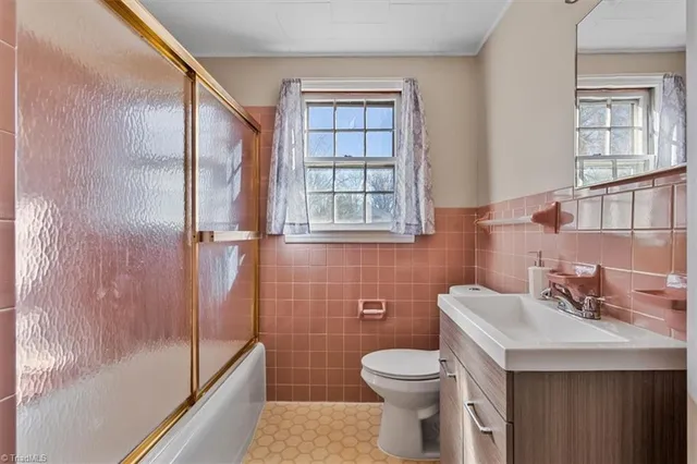 $199,999 | 2939 Gilmer Avenue Northeast, Winston-Salem, NC 27105