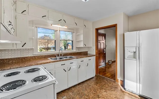 $199,999 | 2939 Gilmer Avenue Northeast, Winston-Salem, NC 27105