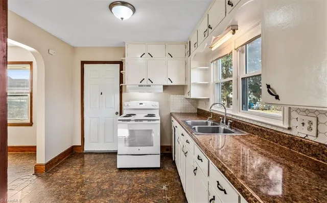 $199,999 | 2939 Gilmer Avenue Northeast, Winston-Salem, NC 27105