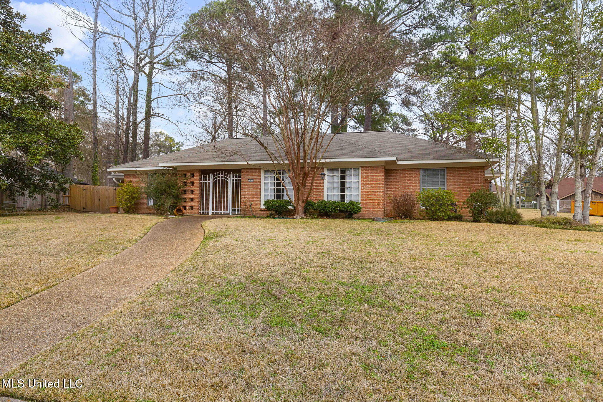 5420 Marblehead Drive Jackson, MS 39211 - Photo 2 of 37 3-web-or-mls-5420 Marblehead-3