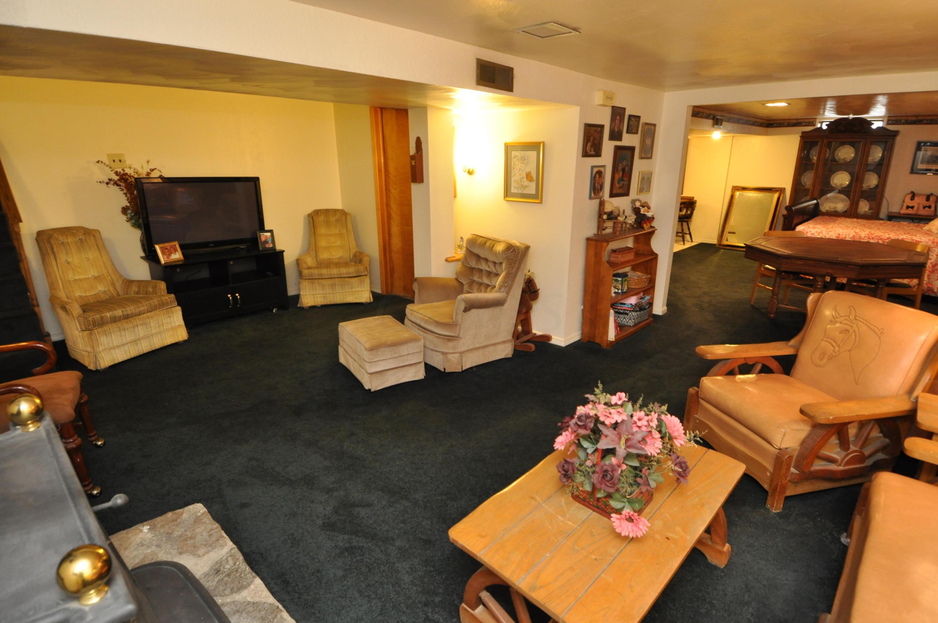1478 Demorest Road Columbus, OH 43228 - Photo 31 of 43 Gallery Image 31