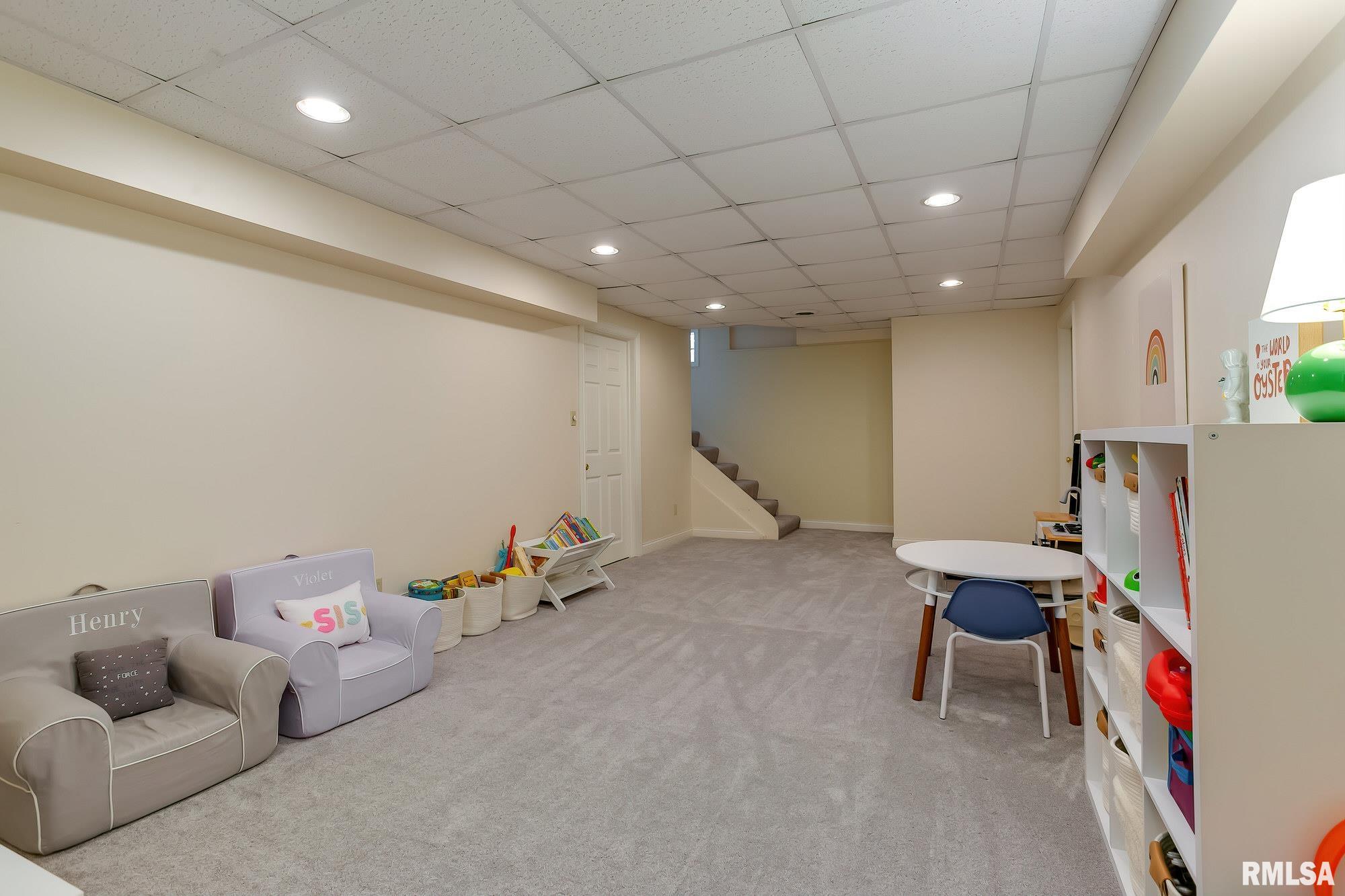 304 Forest Road Davenport, IA 52803 - Photo 33 of 40 Gallery Image 33