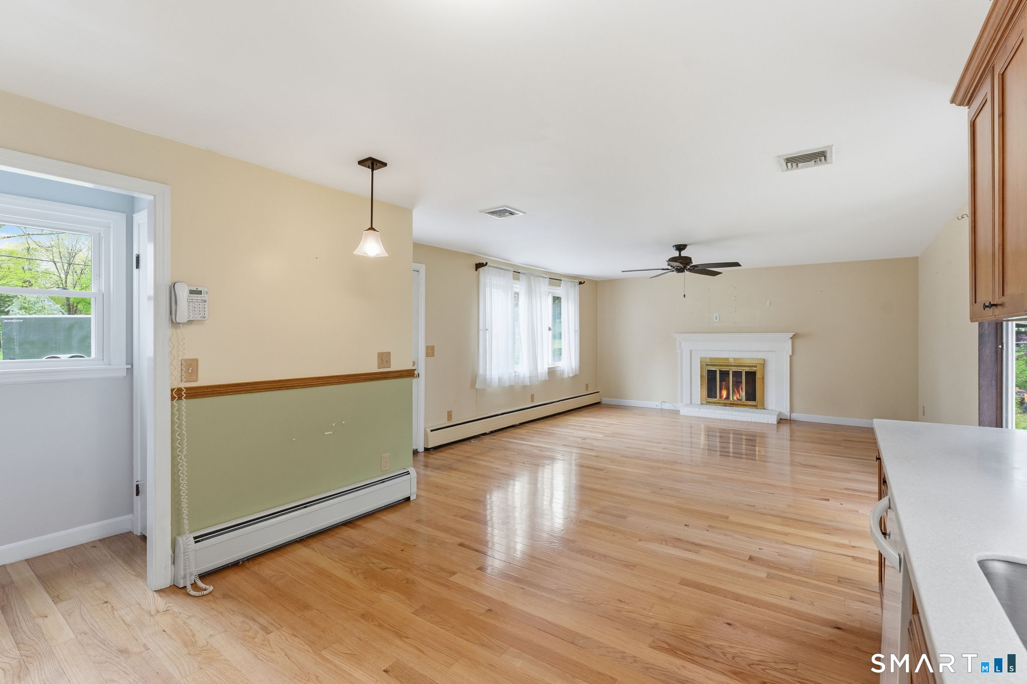 886 Overhill Drive Suffield, CT 06078 - Photo 12 of 36