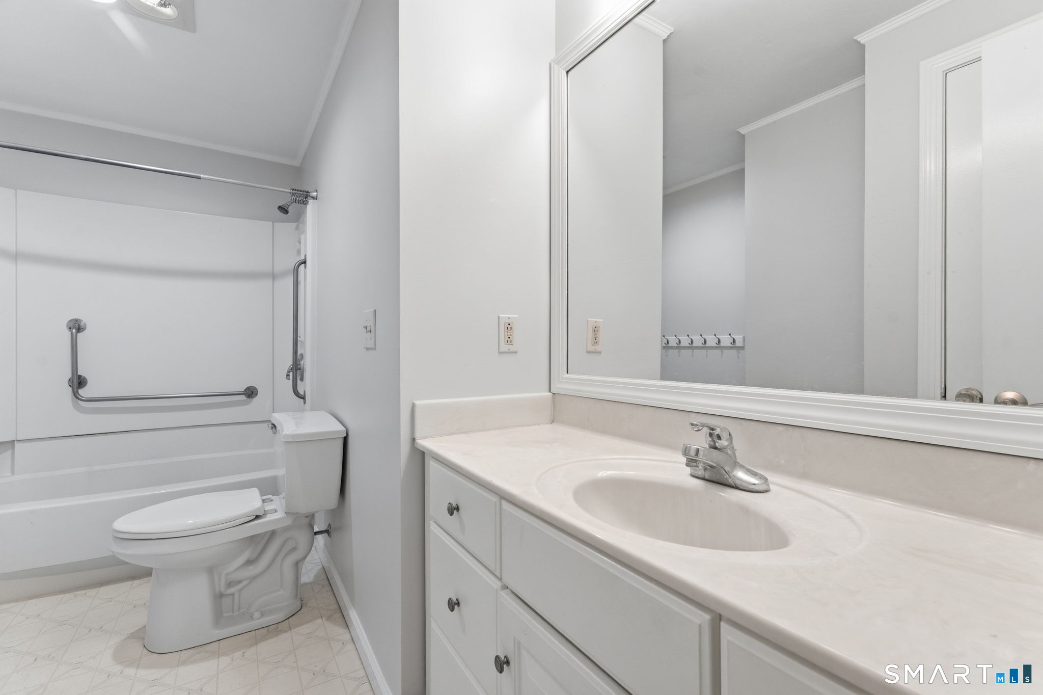 886 Overhill Drive Suffield, CT 06078 - Photo 13 of 36