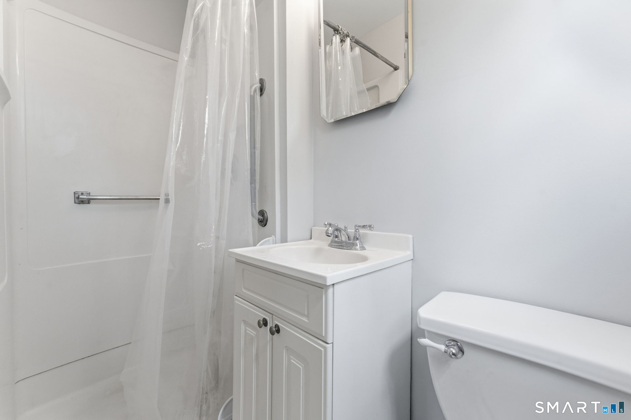 886 Overhill Drive Suffield, CT 06078 - Photo 19 of 36