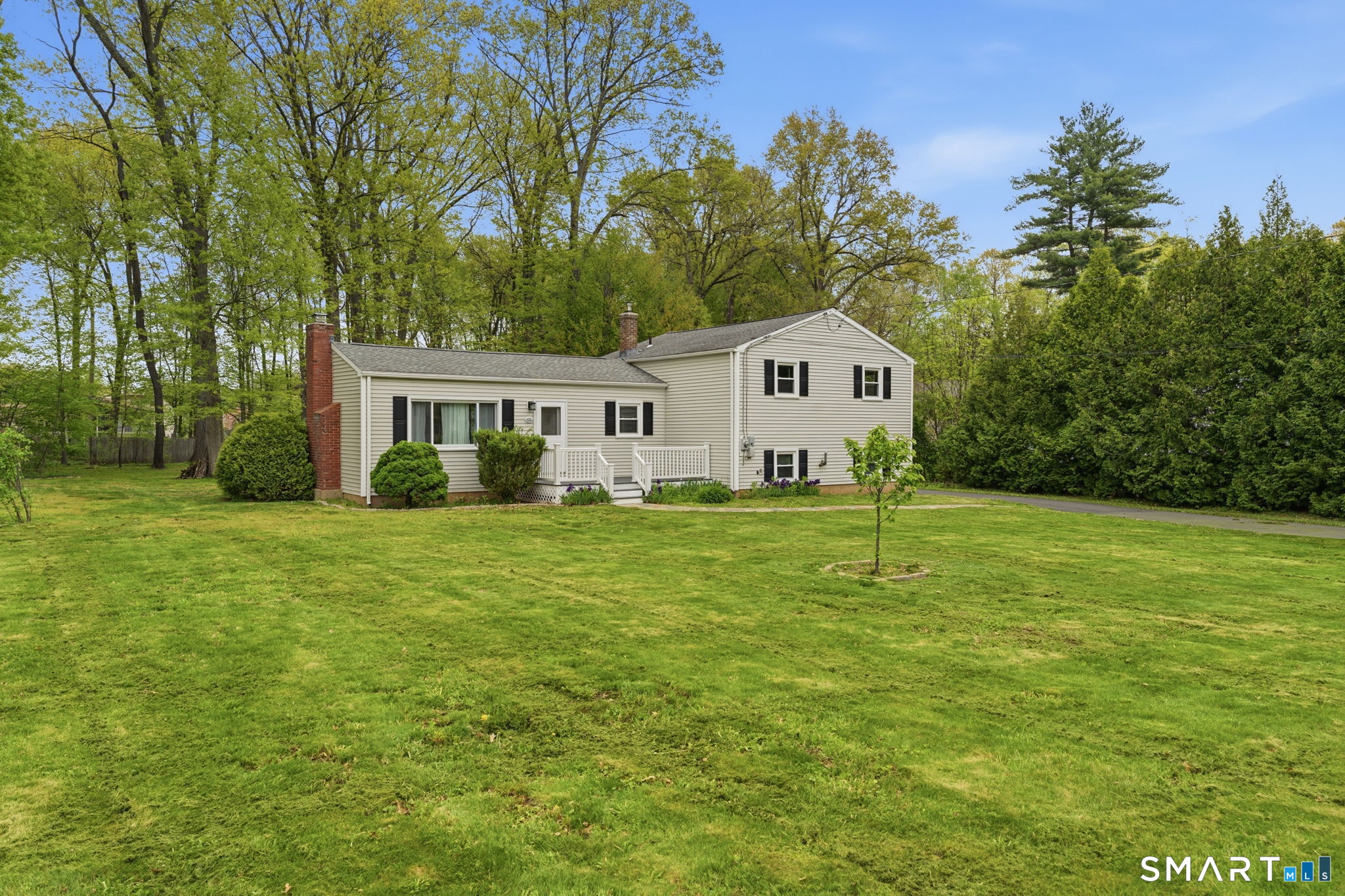 886 Overhill Drive Suffield, CT 06078 - Photo 33 of 36