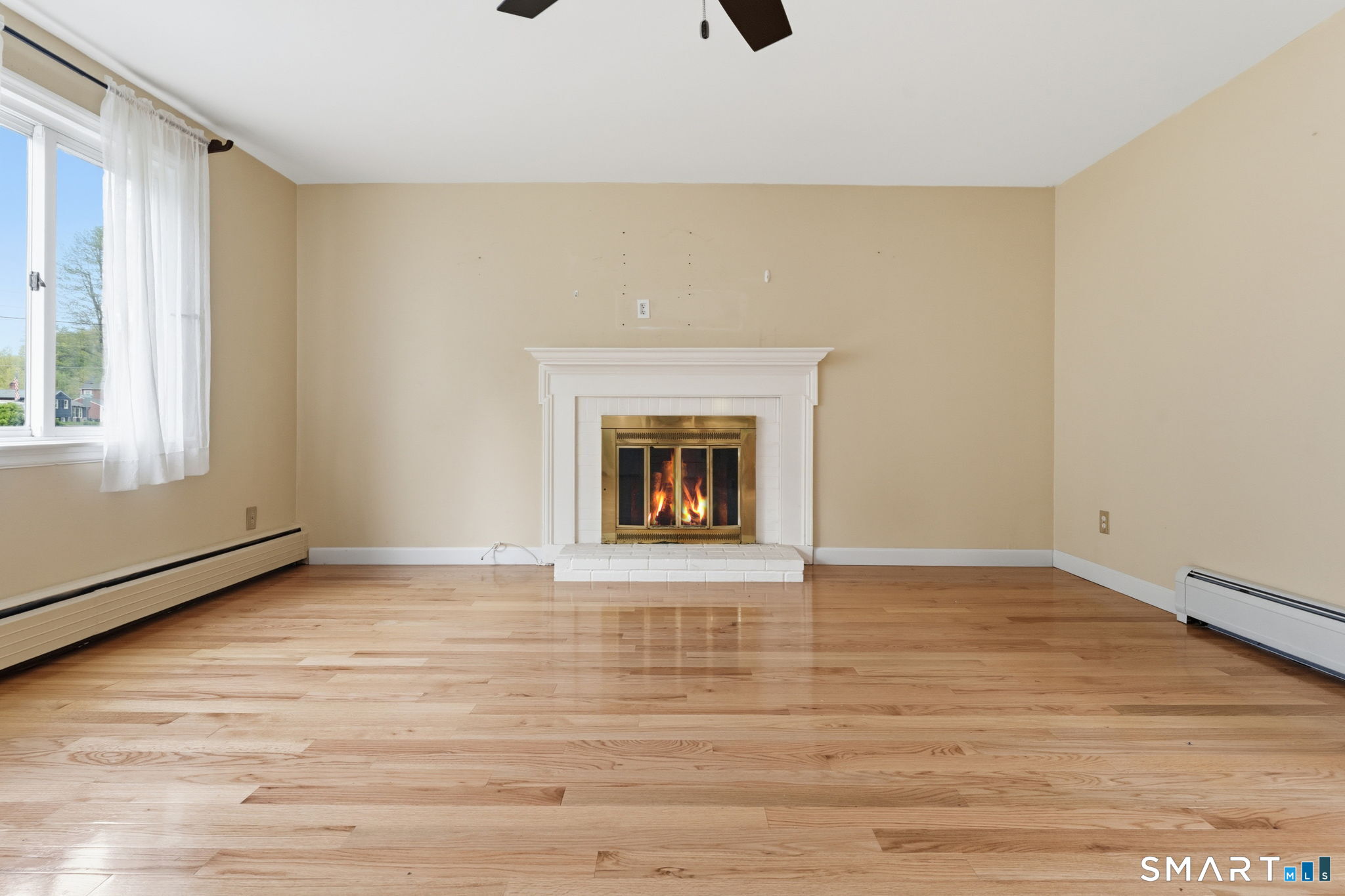 886 Overhill Drive Suffield, CT 06078 - Photo 10 of 36