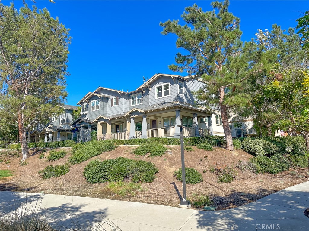 12 Durlston Way Ladera Ranch, CA 92694 - Photo 6 of 57 Gallery Image 6