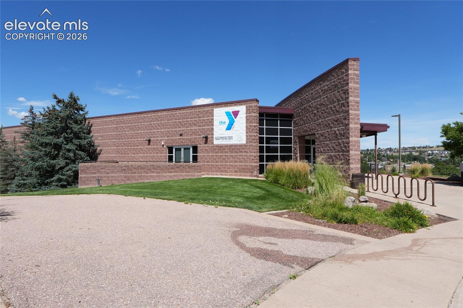 3931 Diamond Ridge View Colorado Springs, CO 80918 - Photo 34 of 40 Year around indoor rec activities
