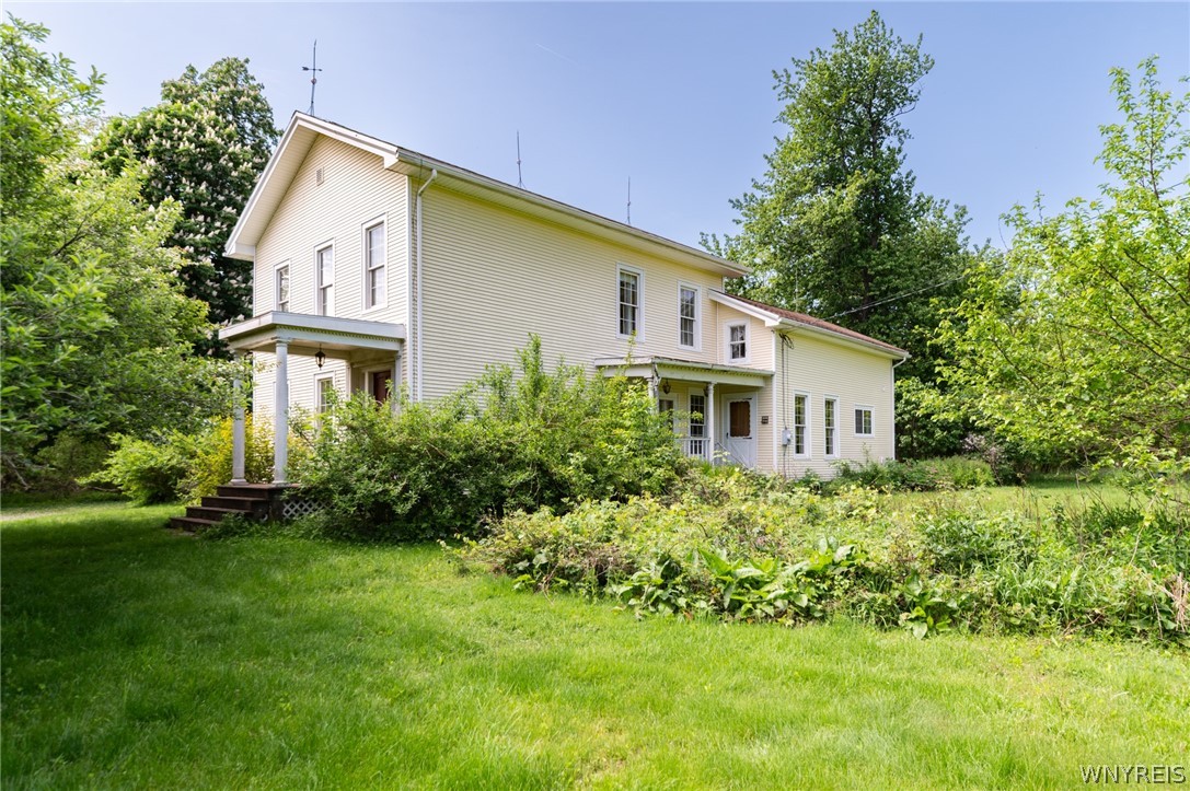 9318 Creek Road Batavia, NY 14020 - Photo 3 of 46