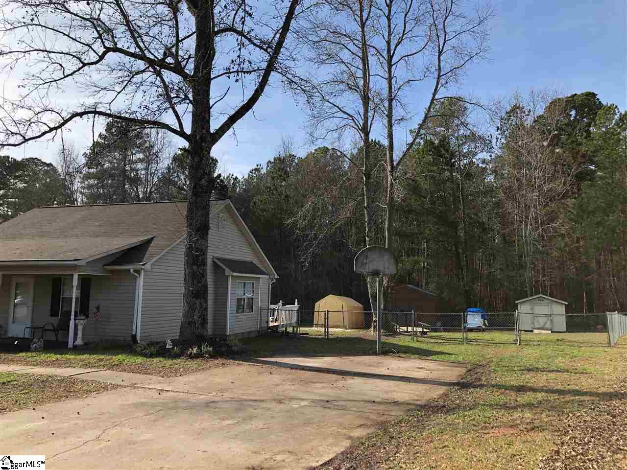 136 Old Timber Road Woodruff, SC 29388 - Photo 3 of 22 Gallery Image 3