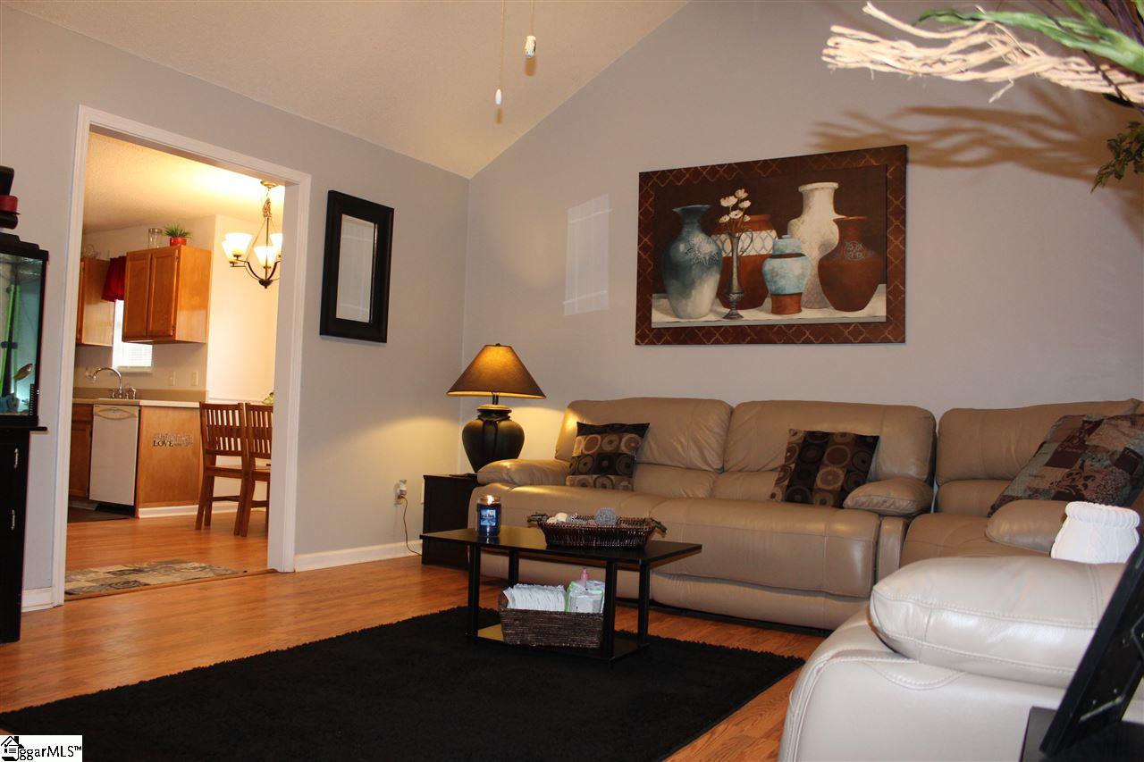 136 Old Timber Road Woodruff, SC 29388 - Photo 7 of 22 Gallery Image 7