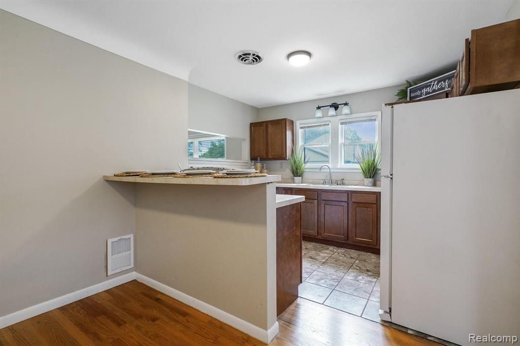1152 Boyd Street Troy, MI 48083 - Photo 10 of 21
