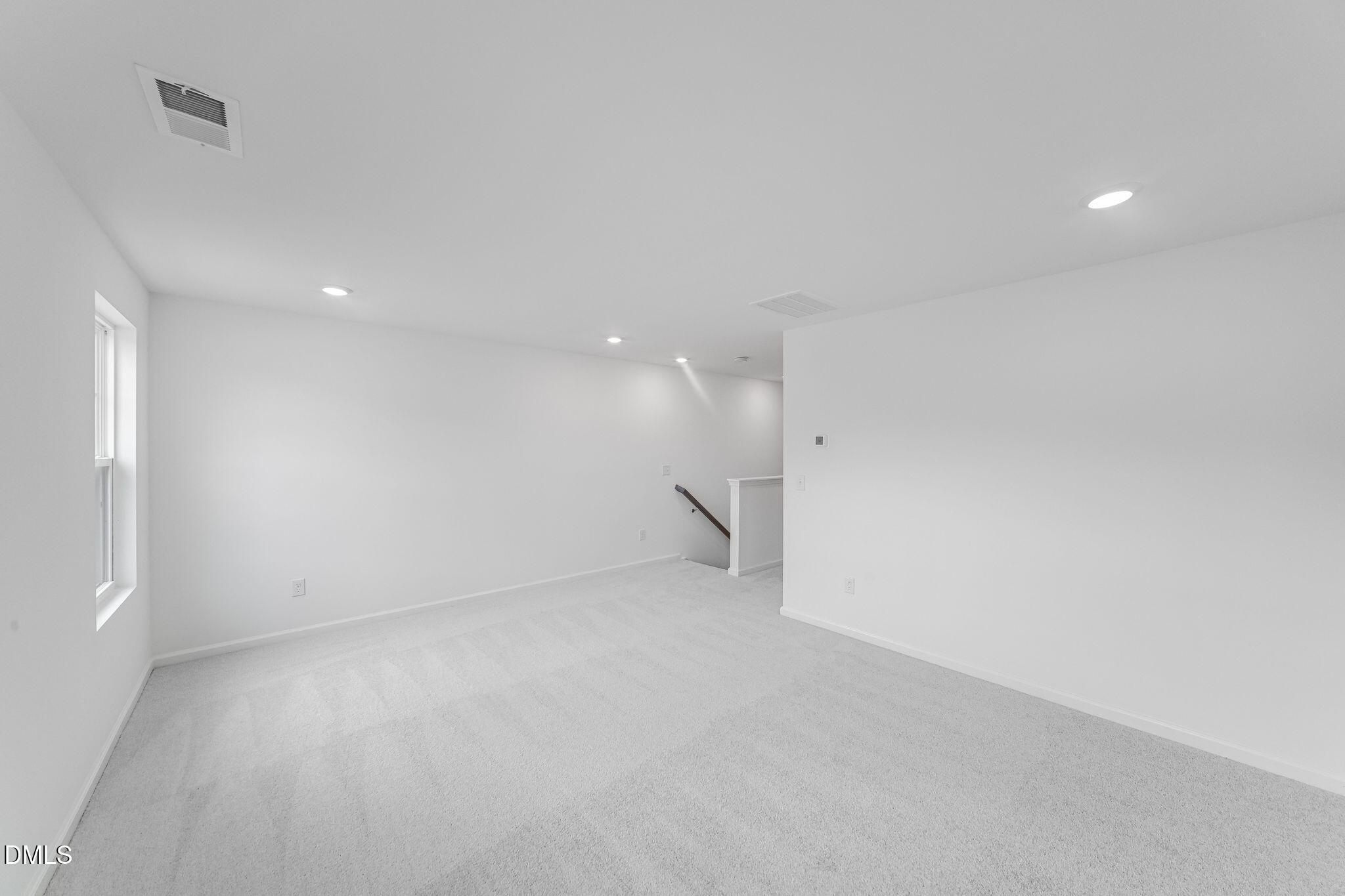 2302 Oakwood Mdws Court Raleigh, NC 27604 - Photo 19 of 28 SUN_ElmGrove_Pic_Jackson_QMI_19_Loft_3of