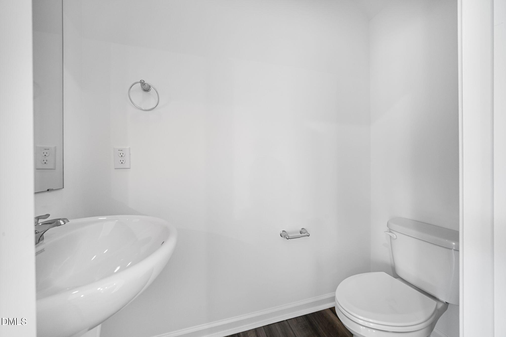 2302 Oakwood Mdws Court Raleigh, NC 27604 - Photo 24 of 28 SUN_ElmGrove_Pic_Jackson_QMI_19_Powder_1