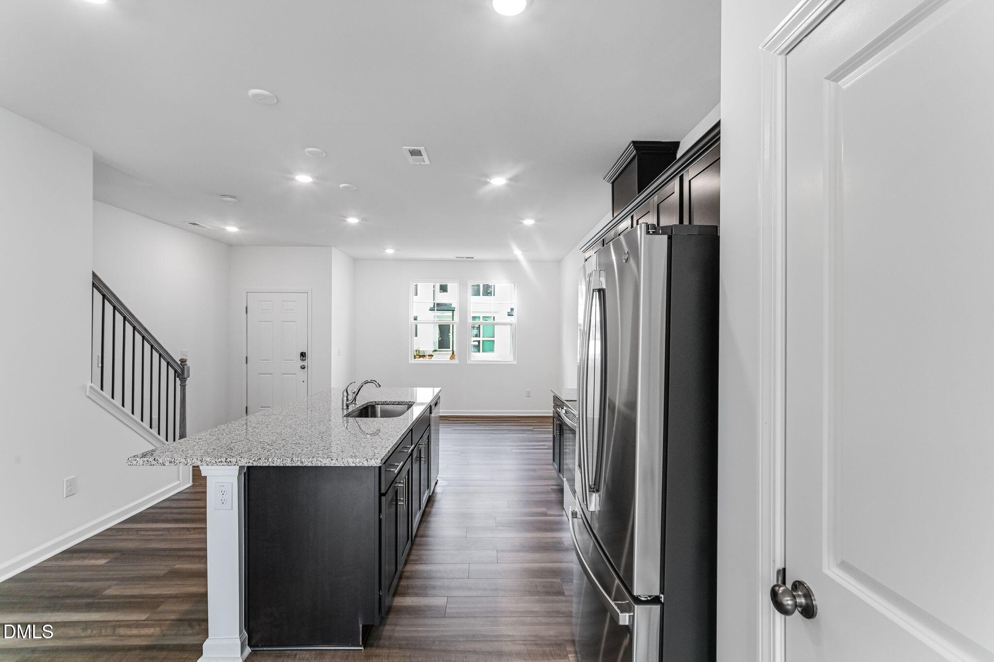 2302 Oakwood Mdws Court Raleigh, NC 27604 - Photo 6 of 28 SUN_ElmGrove_Pic_Jackson_QMI_19_Kitchen_