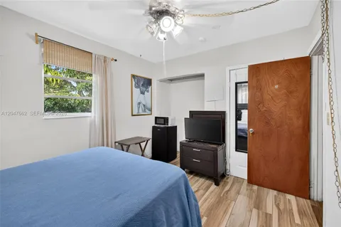 $400,000 | 721 North 69th Avenue, Hollywood, FL 33024