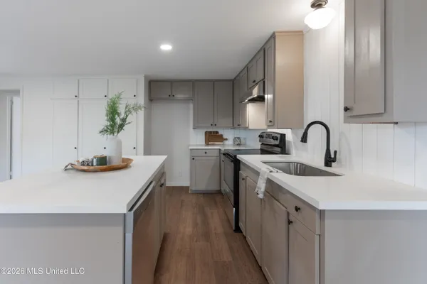 $269,900 | 109 Sunrise Drive, Clinton, MS 39056