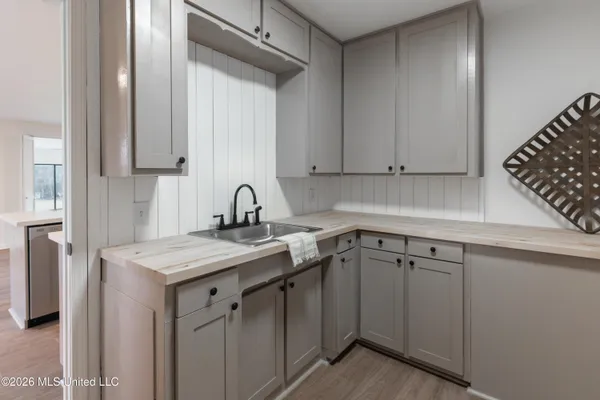 $269,900 | 109 Sunrise Drive, Clinton, MS 39056