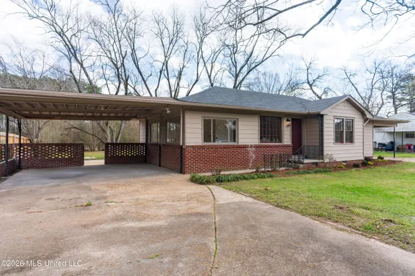 $269,900 | 109 Sunrise Drive, Clinton, MS 39056