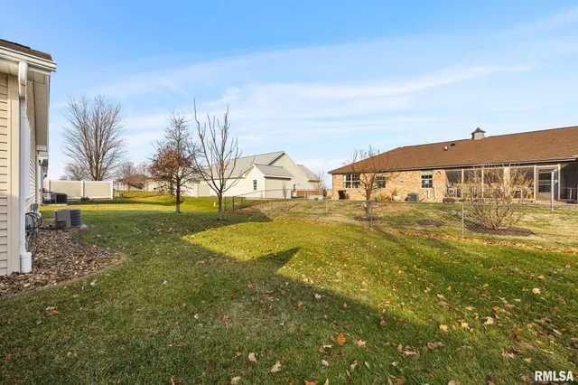$179,900 | 135 Comfort Way, Washington, IL 61571