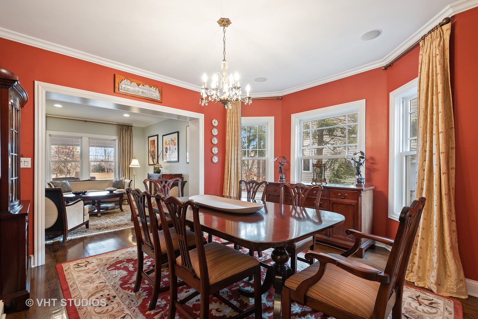 339 Maple Avenue Wilmette, IL 60091 - Photo 6 of 33 a view of a dining room with furniture window and outside view
