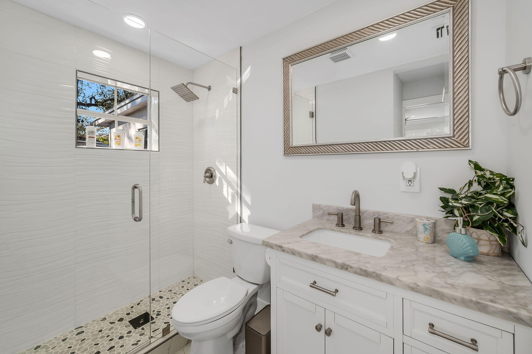 3954 Coconut Circle North Naples, FL 34104 - Photo 16 of 38 226004566h