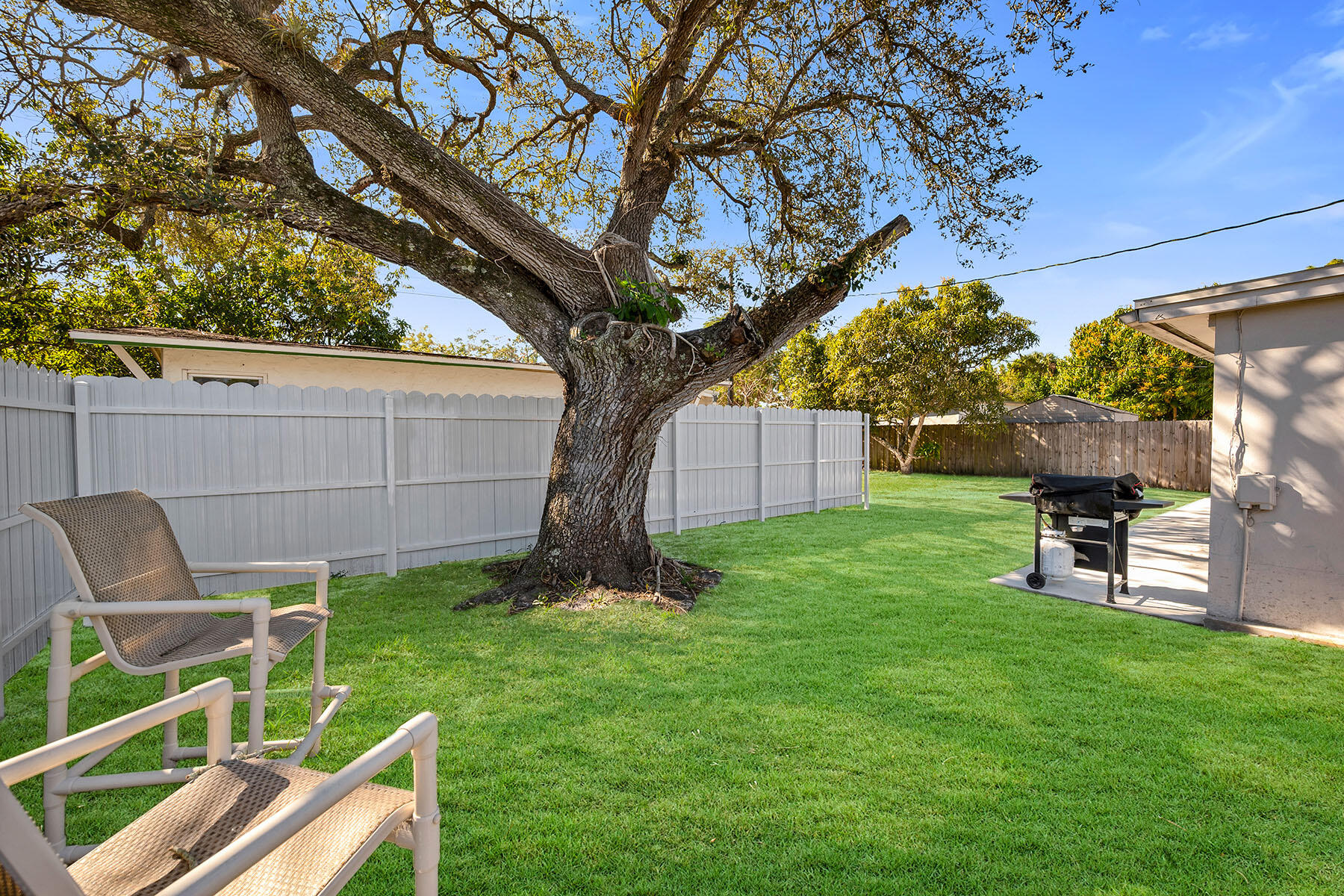 3954 Coconut Circle North Naples, FL 34104 - Photo 31 of 38 226004566oo