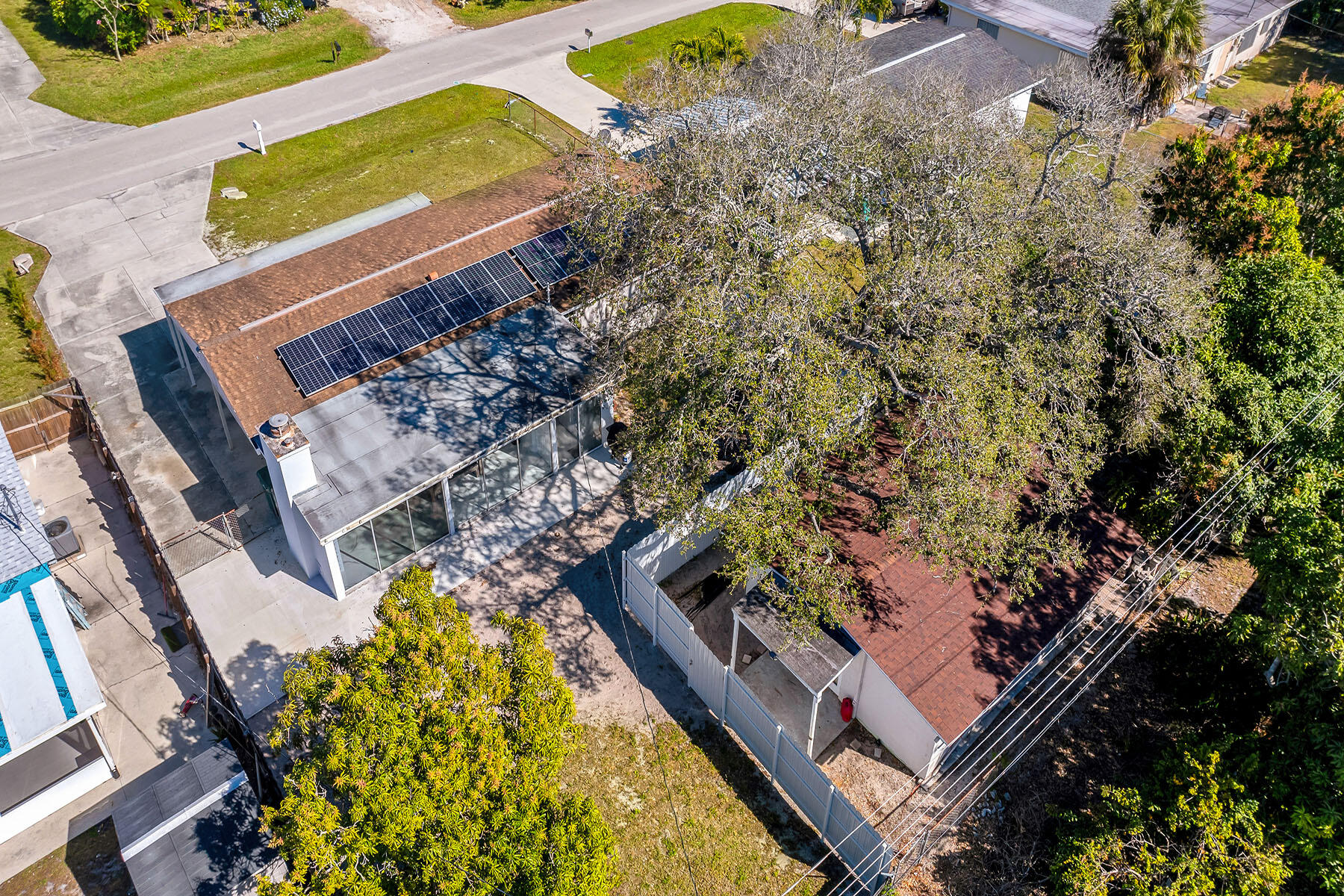 3954 Coconut Circle North Naples, FL 34104 - Photo 33 of 38 226004566pp