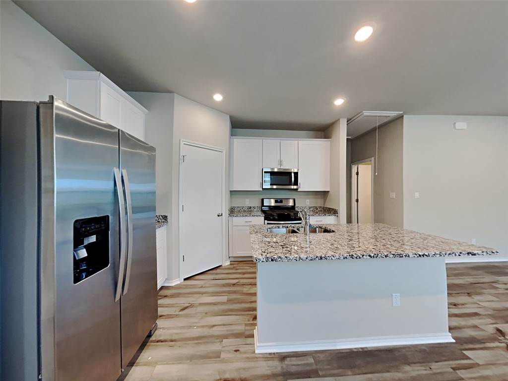 5300 Gallop Lane Georgetown, TX 78626 - Photo 5 of 15