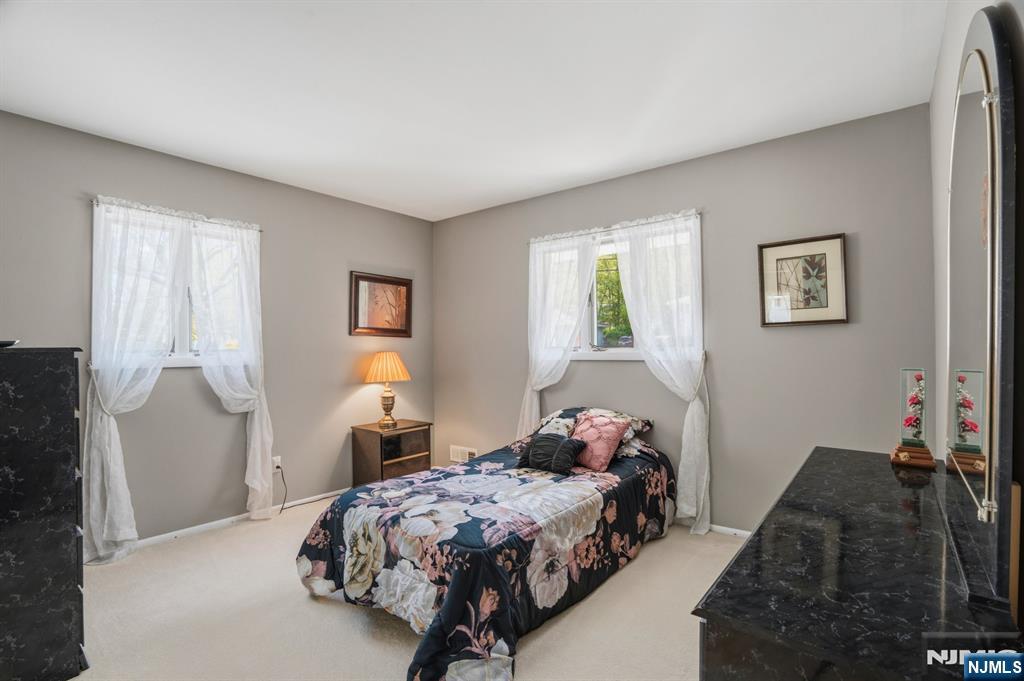 262 Timber Drive Berkeley Heights, NJ 07922 - Photo 26 of 45
