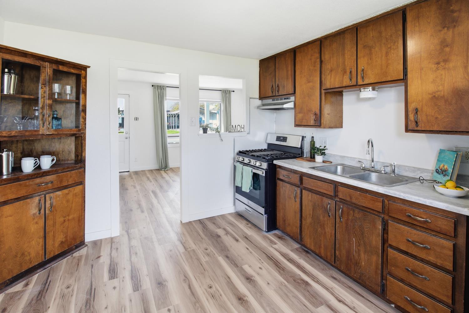 2194 Meadowbrook Avenue Merced, CA 95348 - Photo 10 of 29