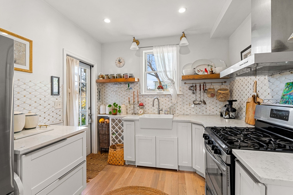 1000 Winthrop Avenue, Unit 2 Revere, MA 02151 - Photo 6 of 28