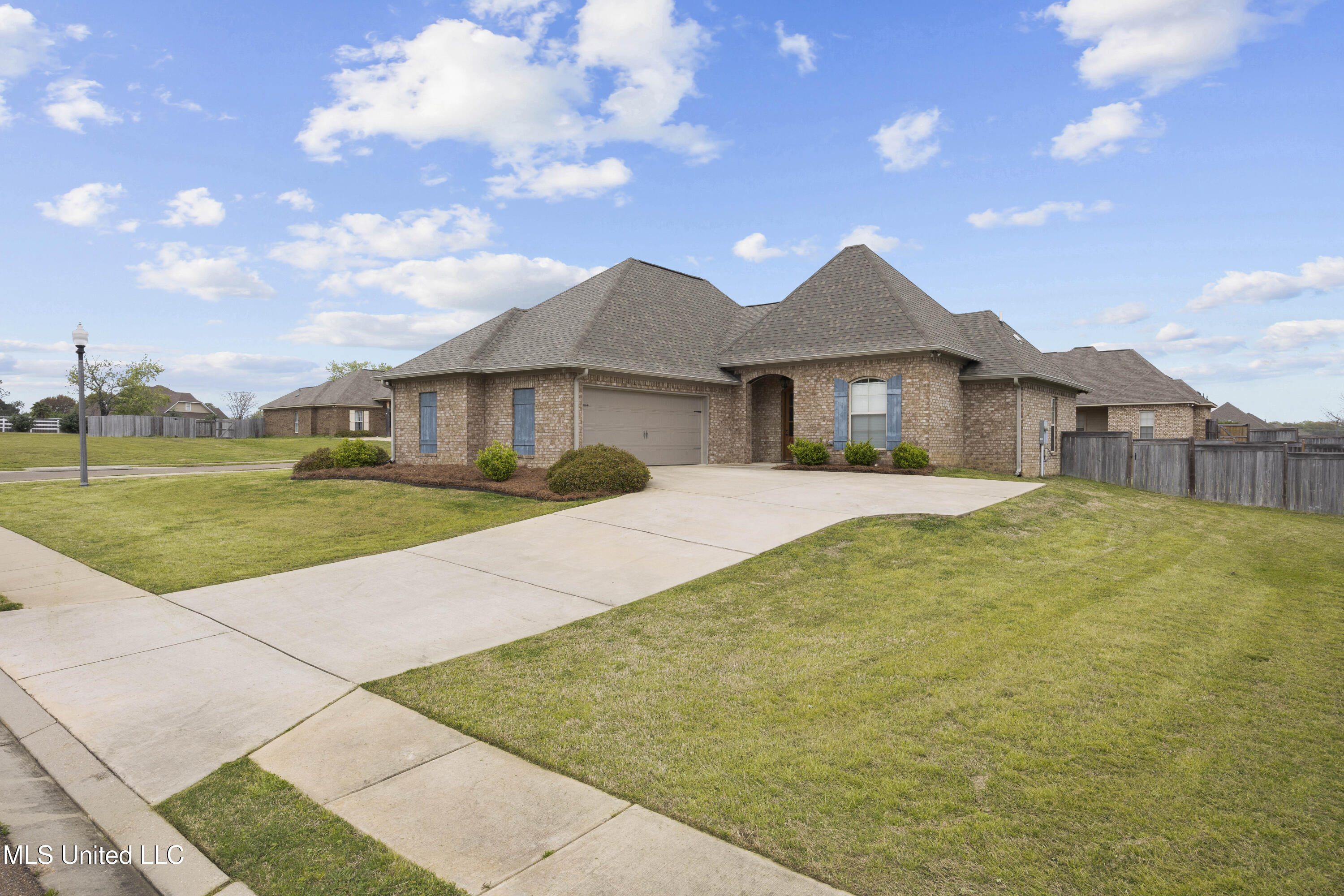 245 Cooper Lane Canton, MS 39046 - Photo 2 of 21 Full View