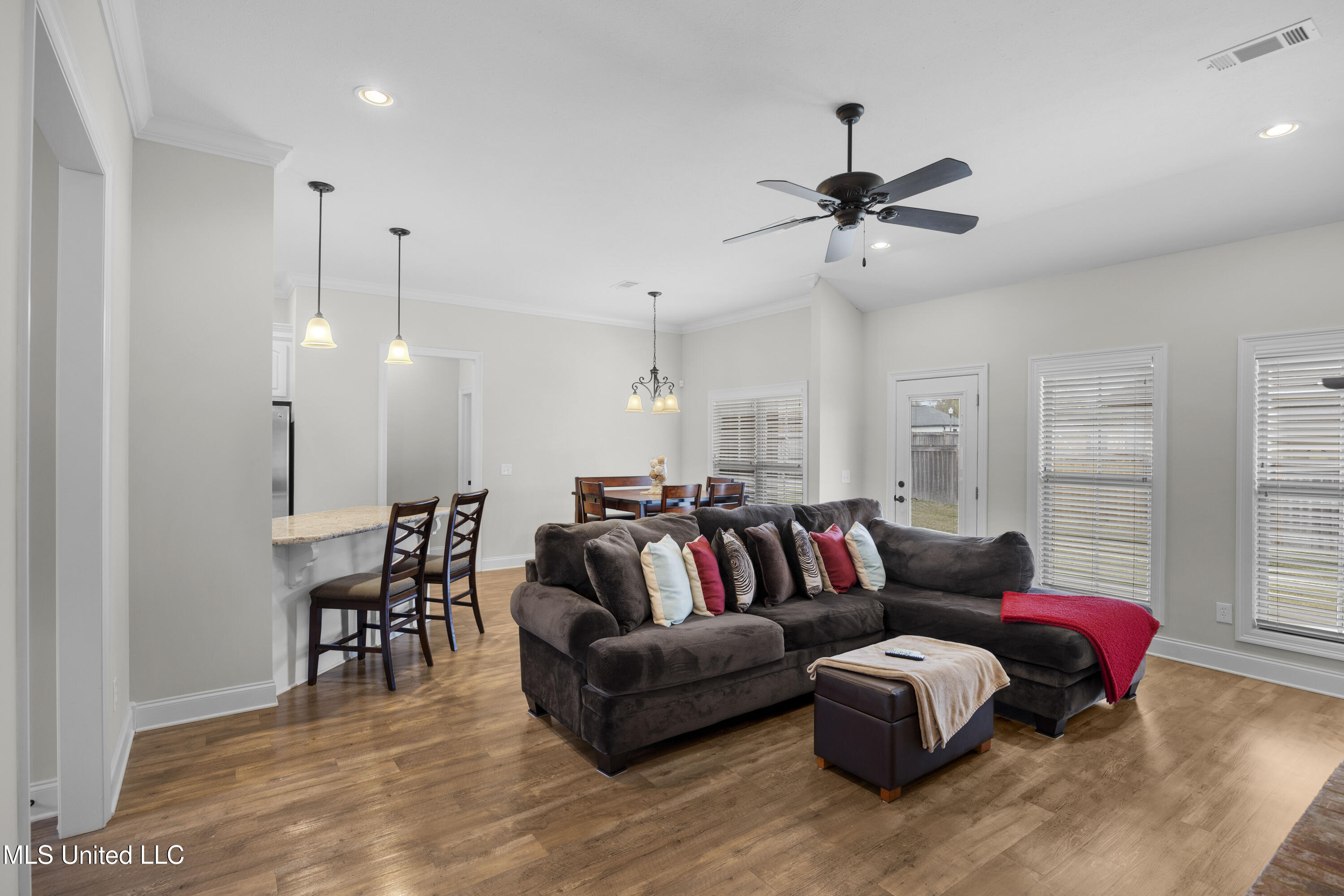 245 Cooper Lane Canton, MS 39046 - Photo 6 of 21 Get Cozy