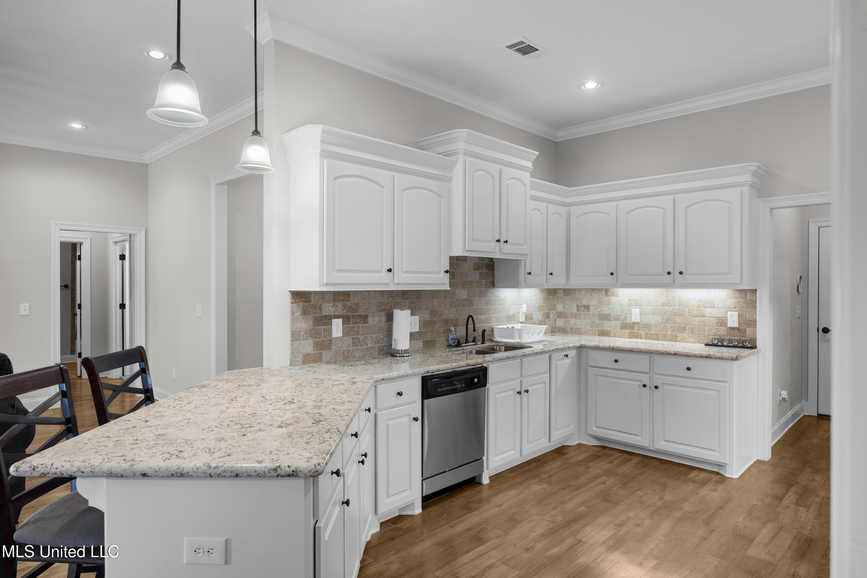 245 Cooper Lane Canton, MS 39046 - Photo 10 of 21 Kitchen