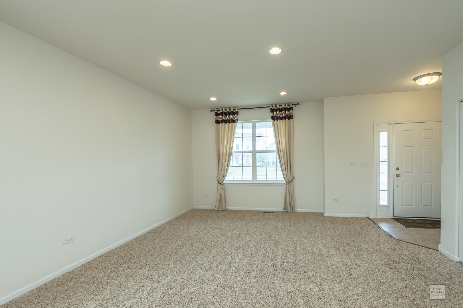 2285 Brookstone Drive Bolingbrook, IL 60490 - Photo 11 of 28