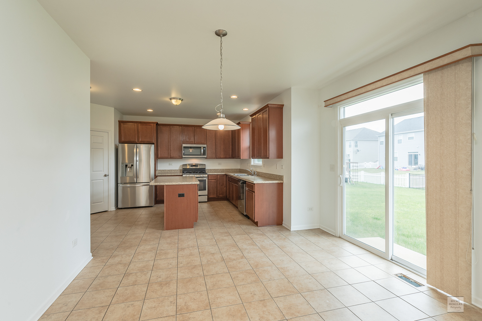 2285 Brookstone Drive Bolingbrook, IL 60490 - Photo 7 of 28