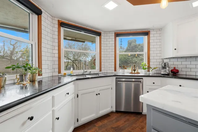 $575,000 | 414 North Fulgham Street, Visalia, CA 93291