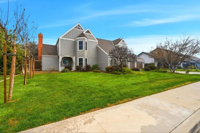 $575,000 | 414 North Fulgham Street, Visalia, CA 93291