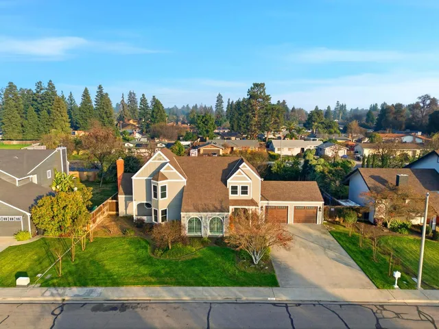 $575,000 | 414 North Fulgham Street, Visalia, CA 93291