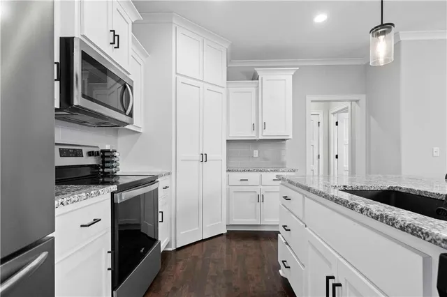 $499,000 | 2613 Southwest River Trail Road, Lee's Summit, MO 64082