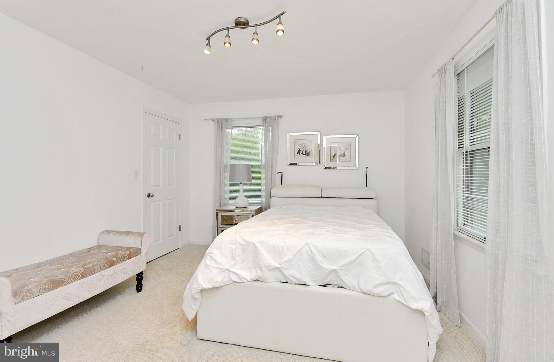 106 Washington Road Princeton Junction, NJ 08550 - Photo 16 of 21