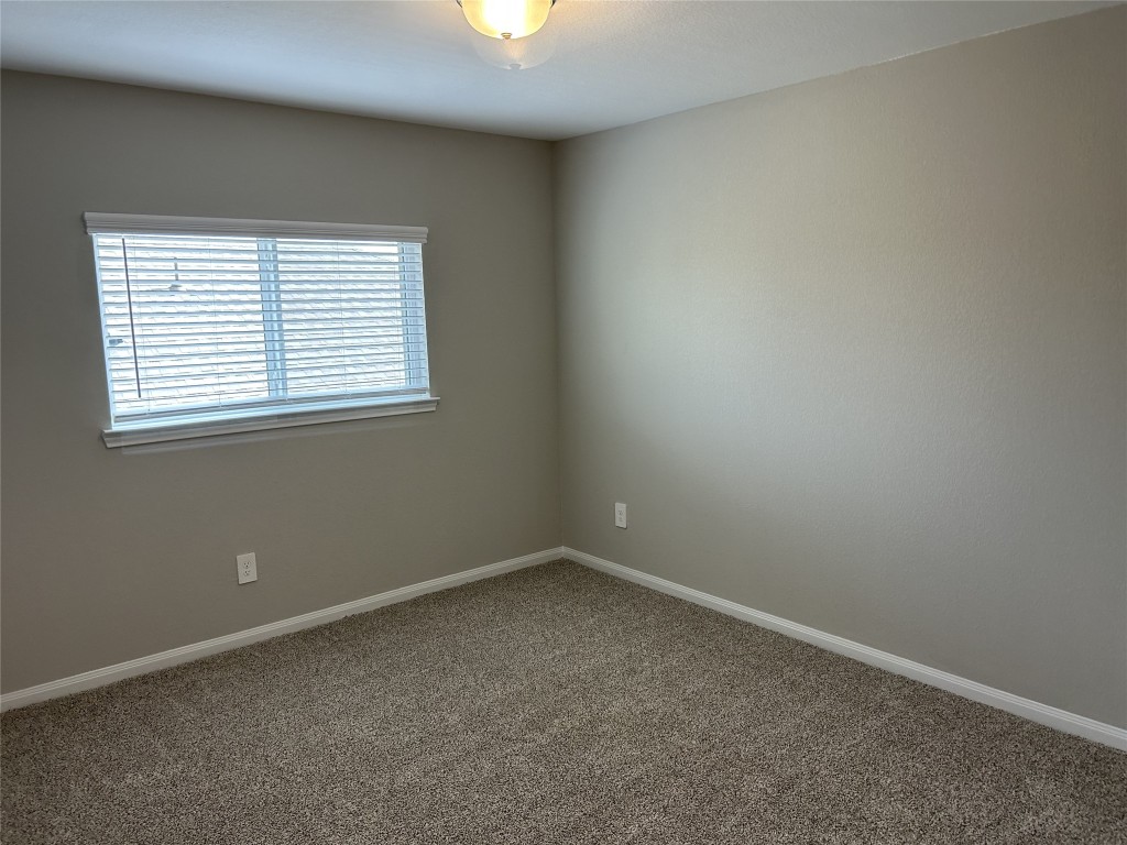 1314 Eagle Pass Drive Rosharon, TX 77583 - Photo 20 of 25 Great secondary bedrooms