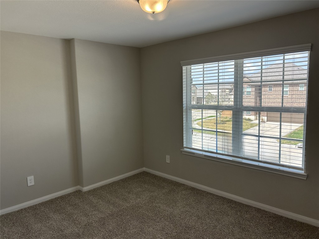 1314 Eagle Pass Drive Rosharon, TX 77583 - Photo 22 of 25 Great secondary bedrooms