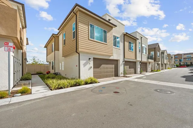 $775,000 | 841 Hana Avenue, Unit 1, Chula Vista, CA 91911