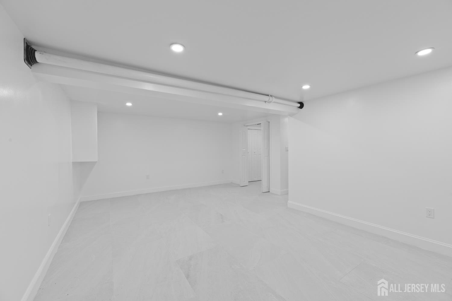 537 Ford Avenue Fords, NJ 08863 - Photo 21 of 35 a view of empty room