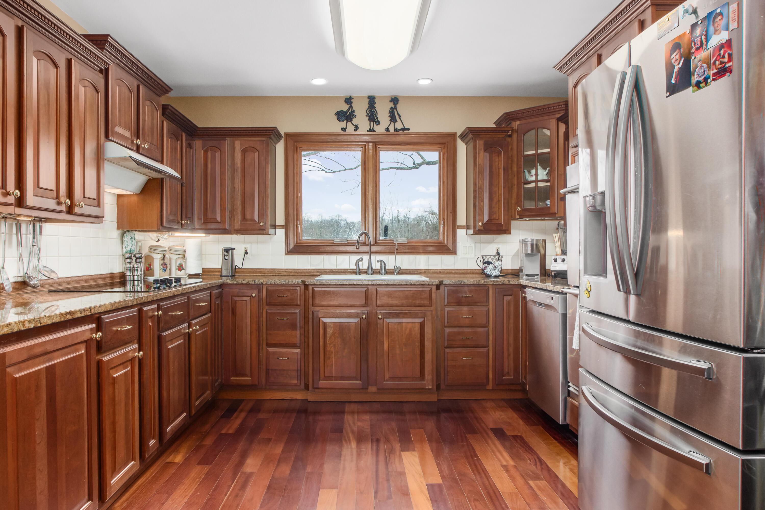 12580 Robins Road Westerville, OH 43082 - Photo 20 of 67 014_4bd9eb3_M_12580_Robins061